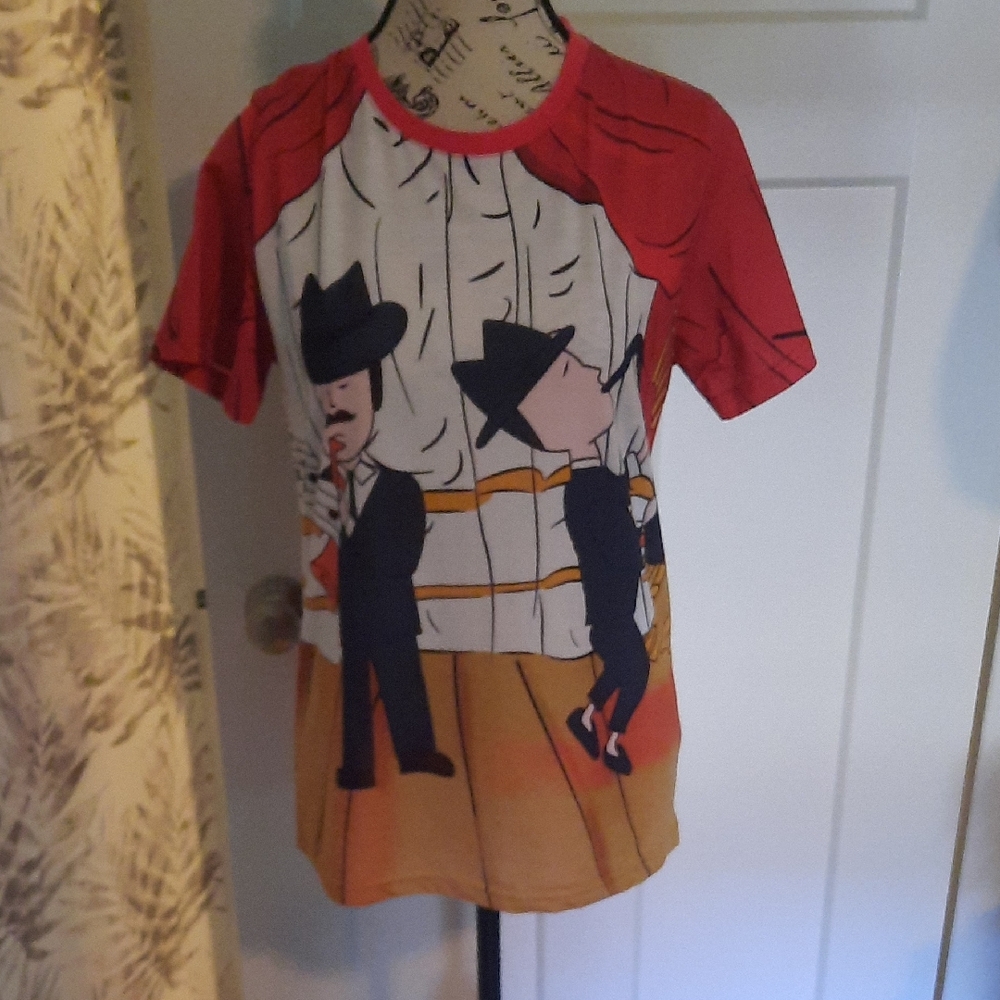 Dolce & Gabbana Vibrant Red and Gold Graphic Tee
